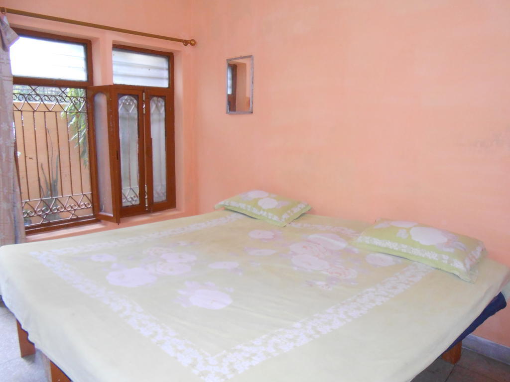 Maruti Guest House バラナシ 部屋 写真
